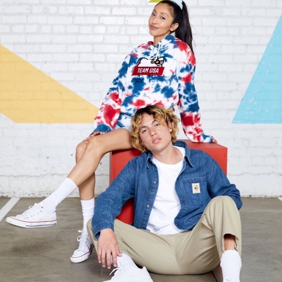 Urban Outfitters ×   Hello Kitty X Team USA Tie-Dye Hoodie Sweatshirt - Picture 6 of 6